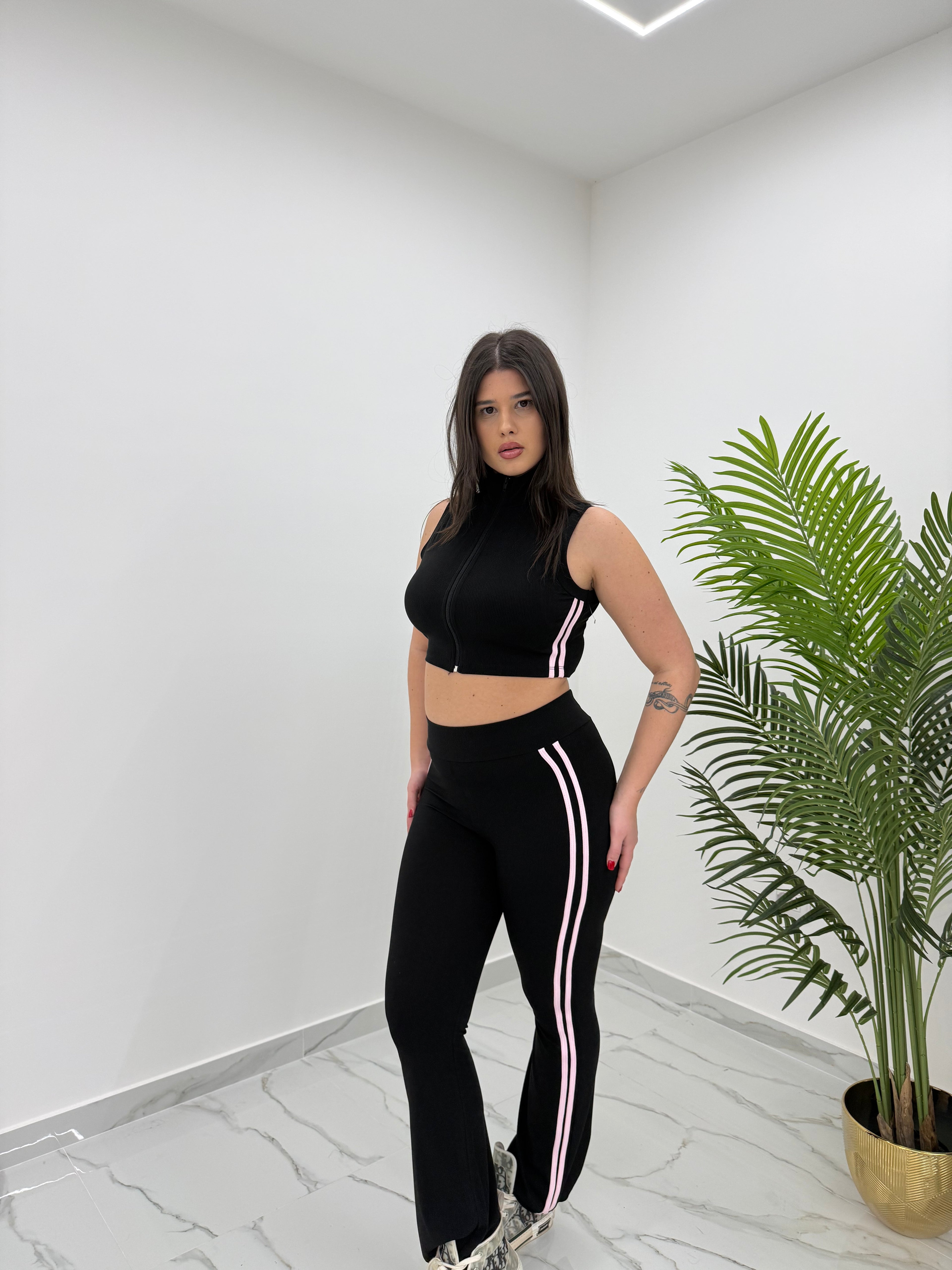 SET ELEONORA