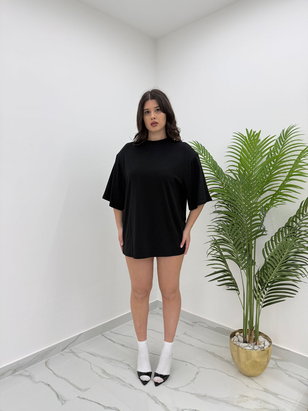 T-SHIRT OVER