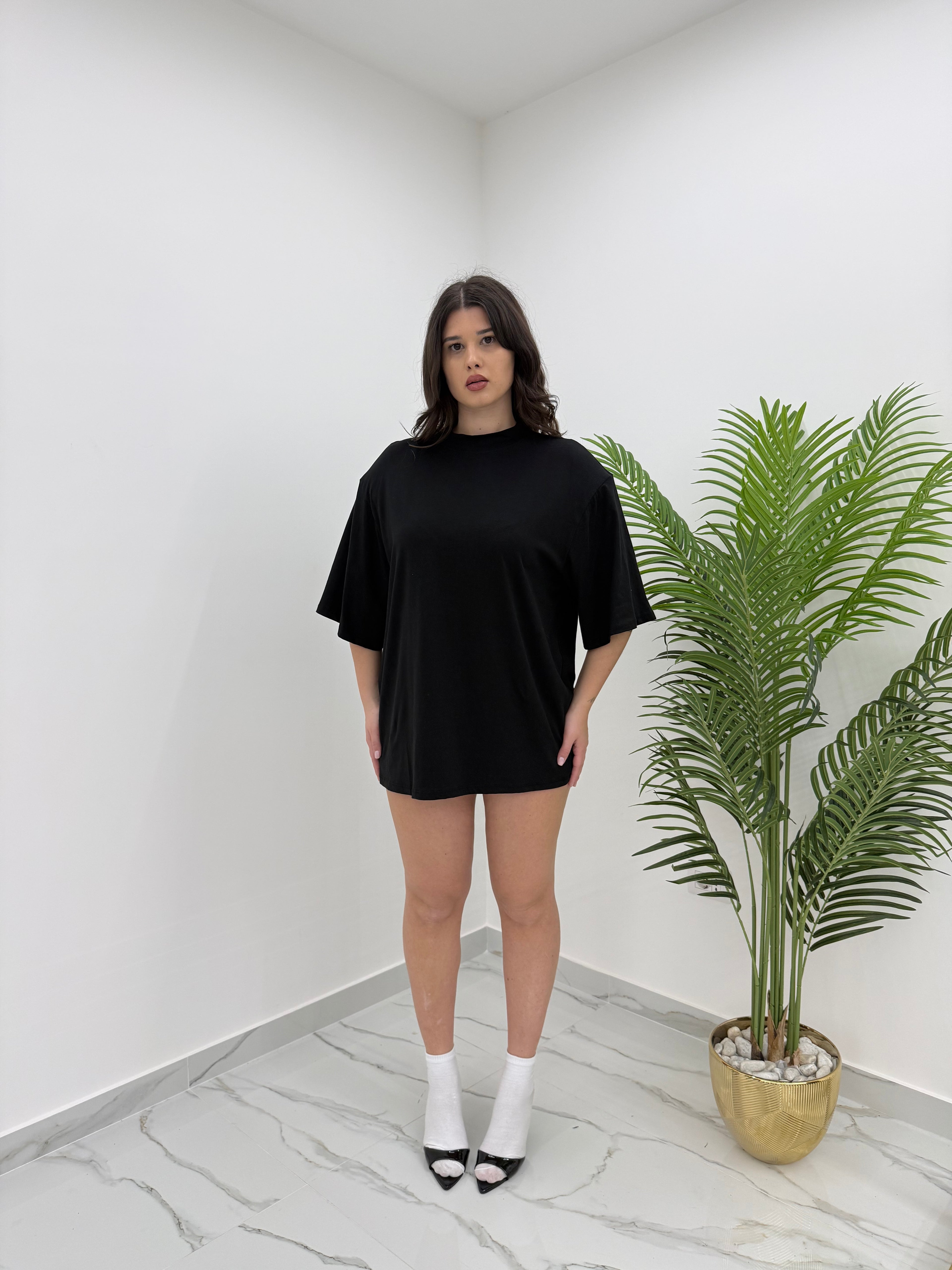 T-SHIRT OVER