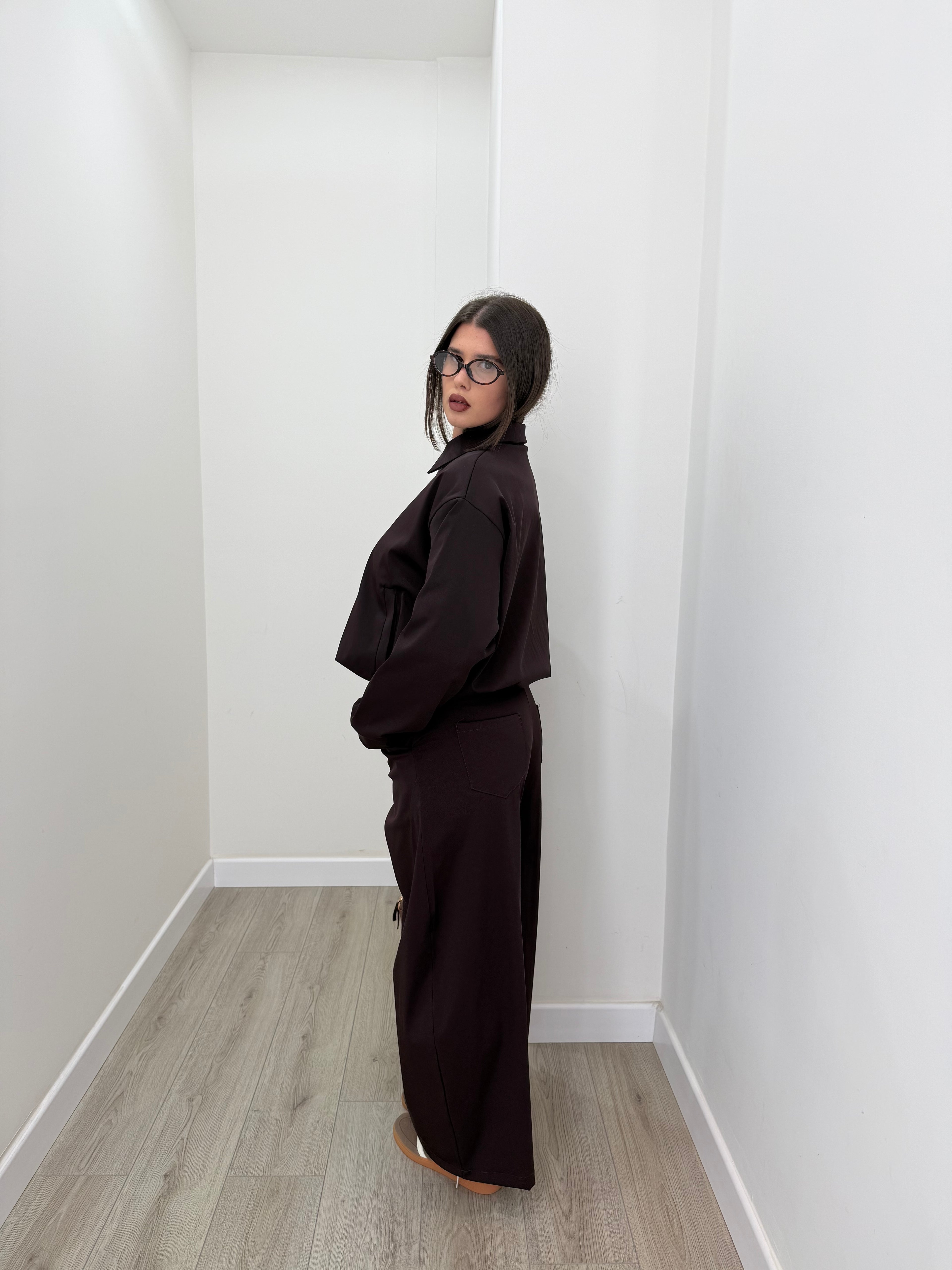SET AMIRA