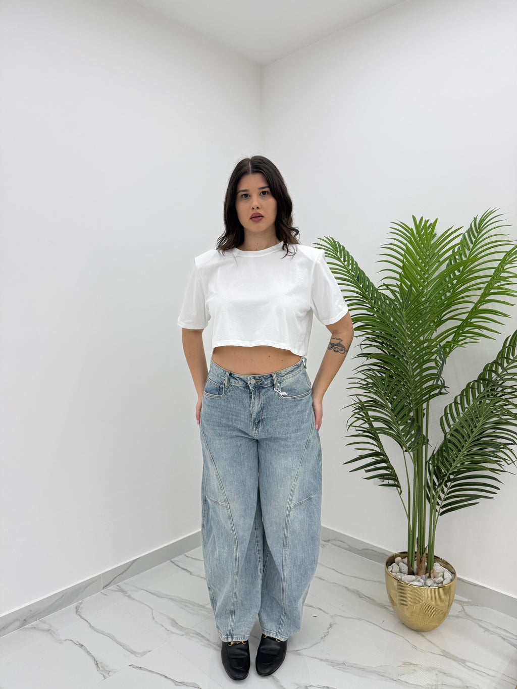 T-SHIRT CROP