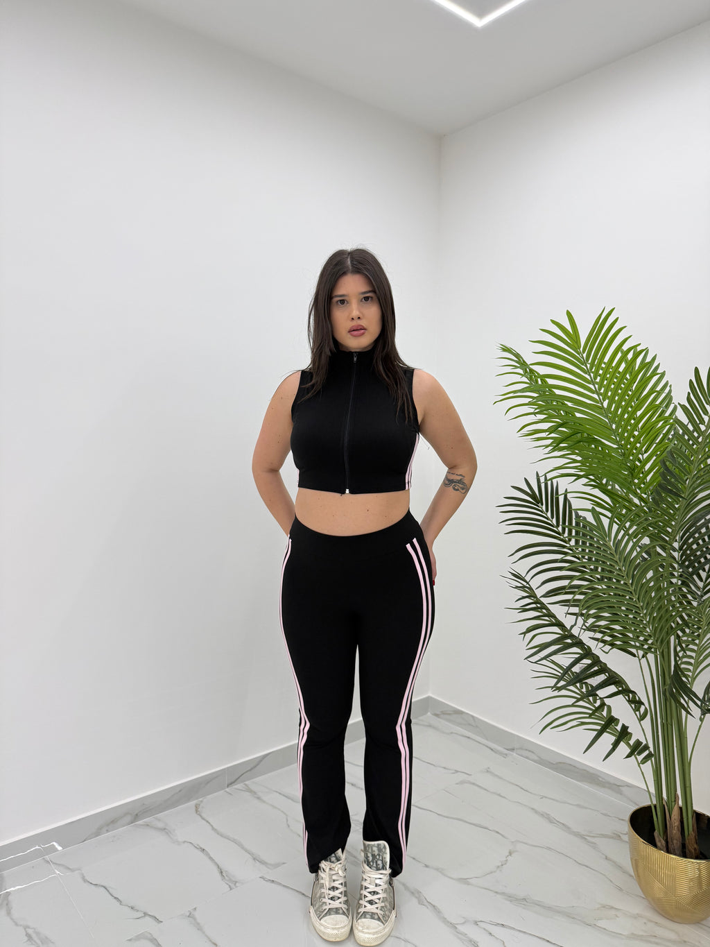 SET ELEONORA