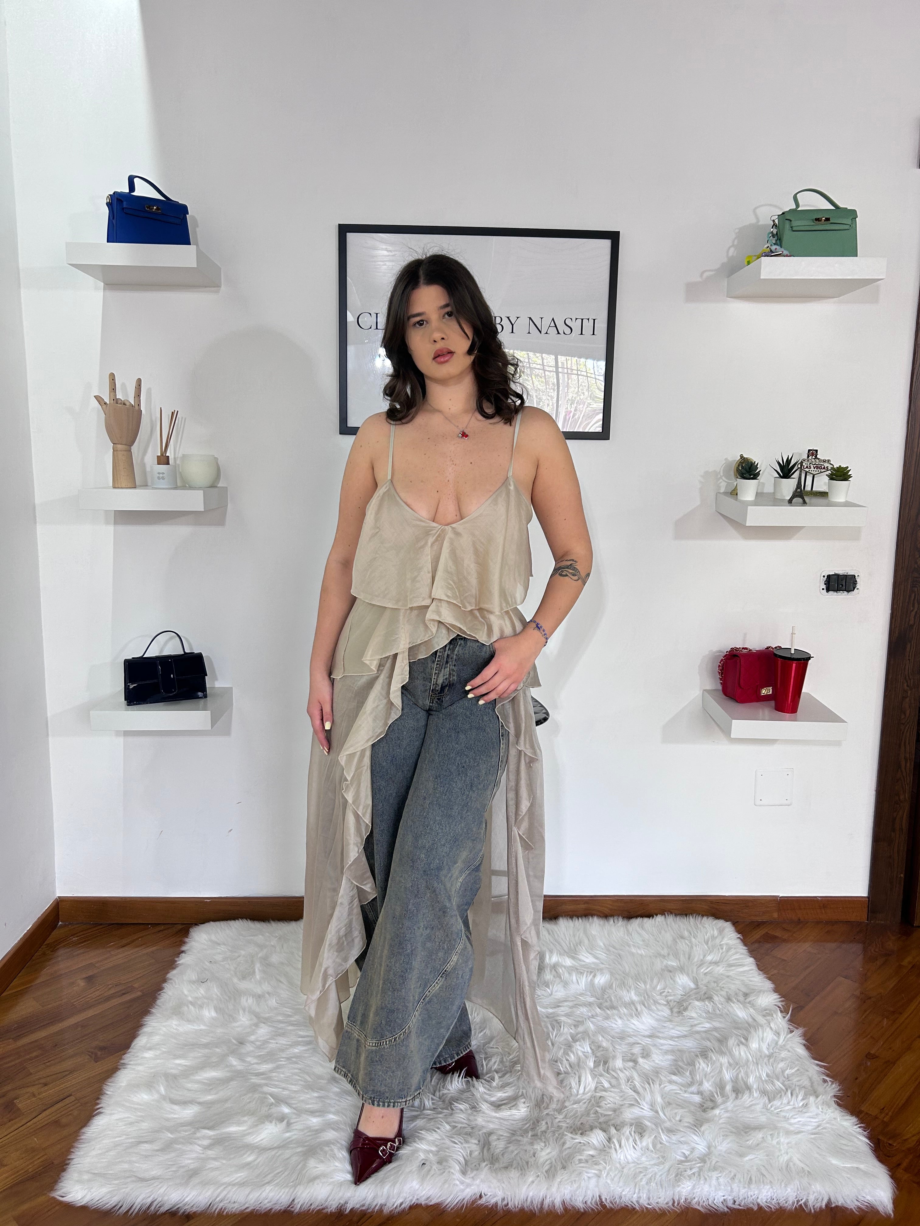 TOP ELIZABETH