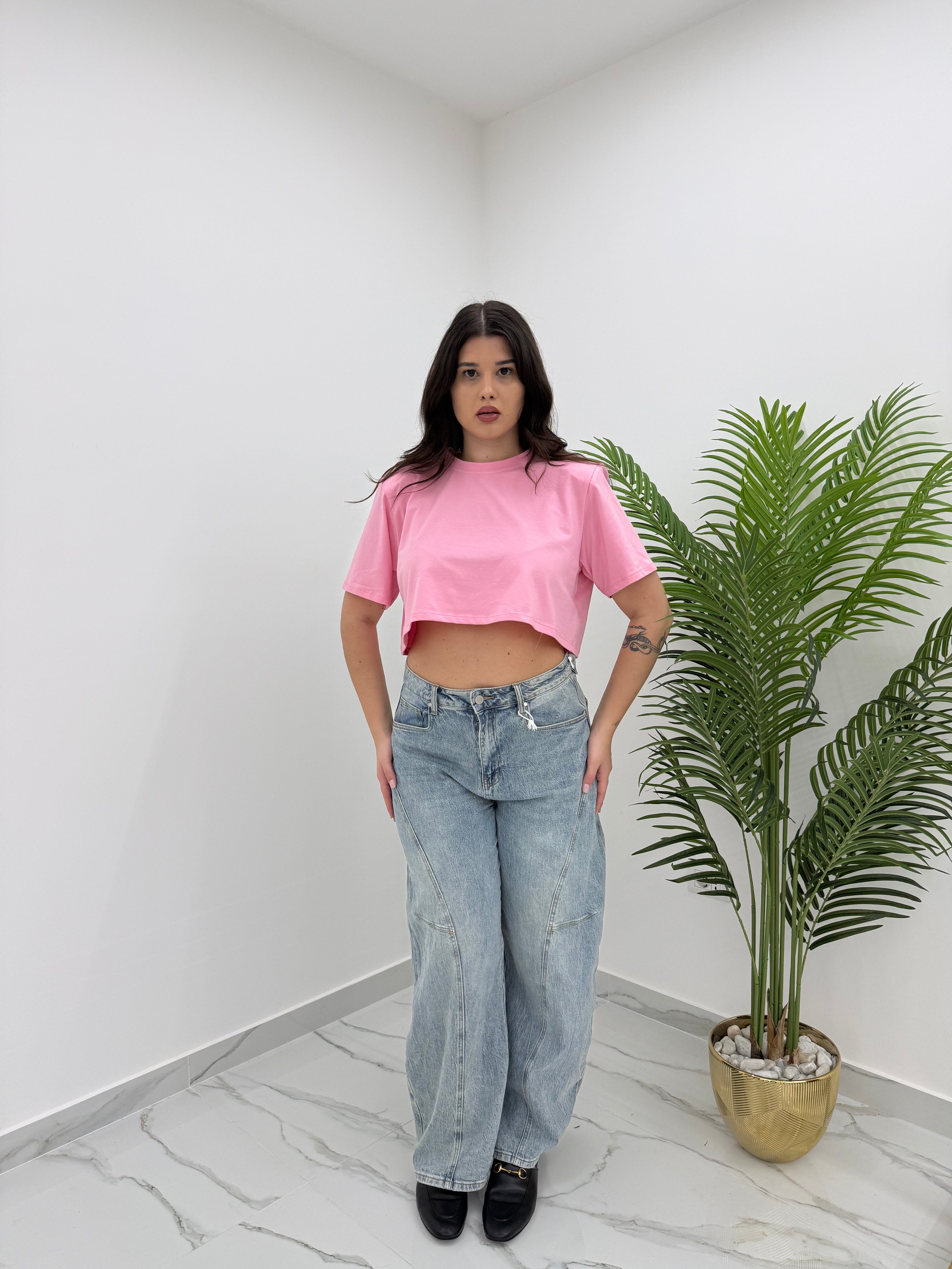 T-SHIRT CROP