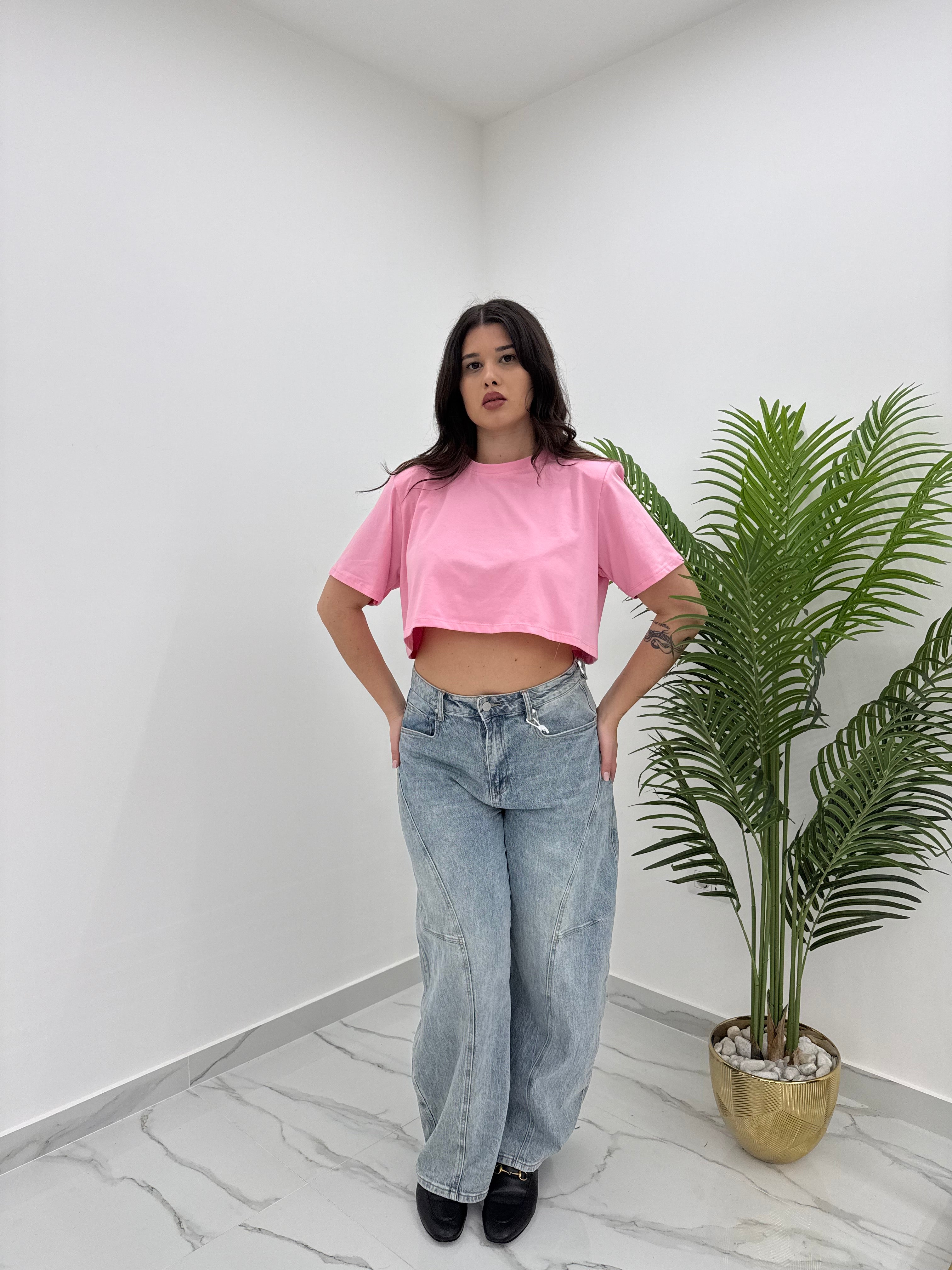 T-SHIRT CROP