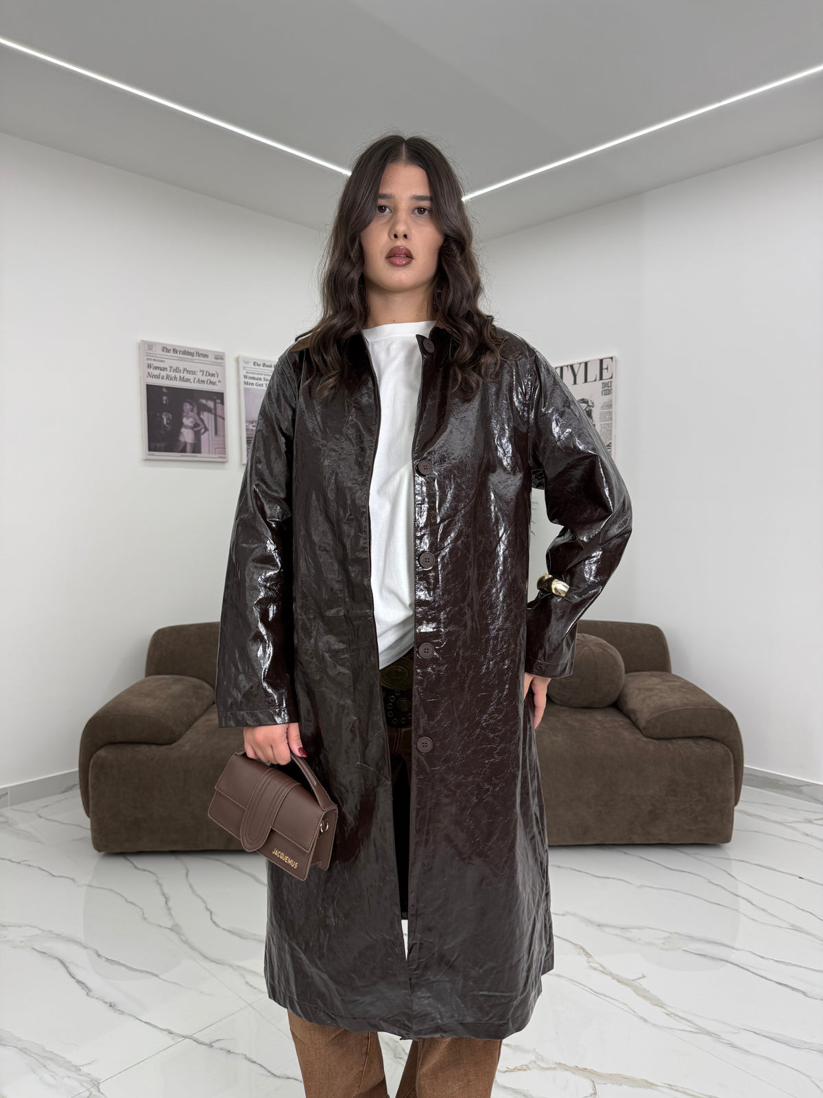 TRENCH COAT GLOSSY
