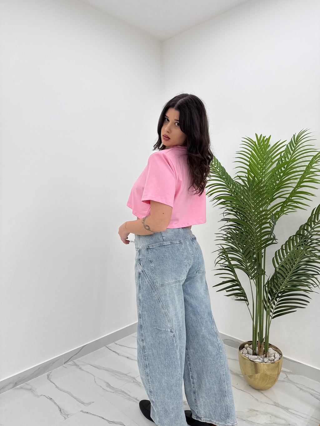 T-SHIRT CROP
