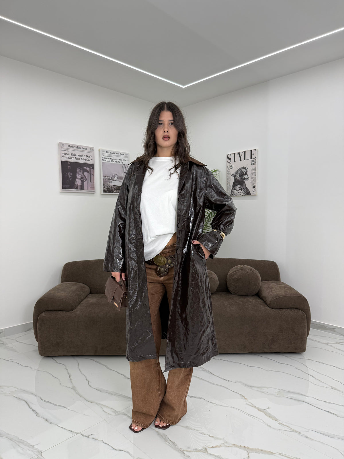 TRENCH COAT GLOSSY