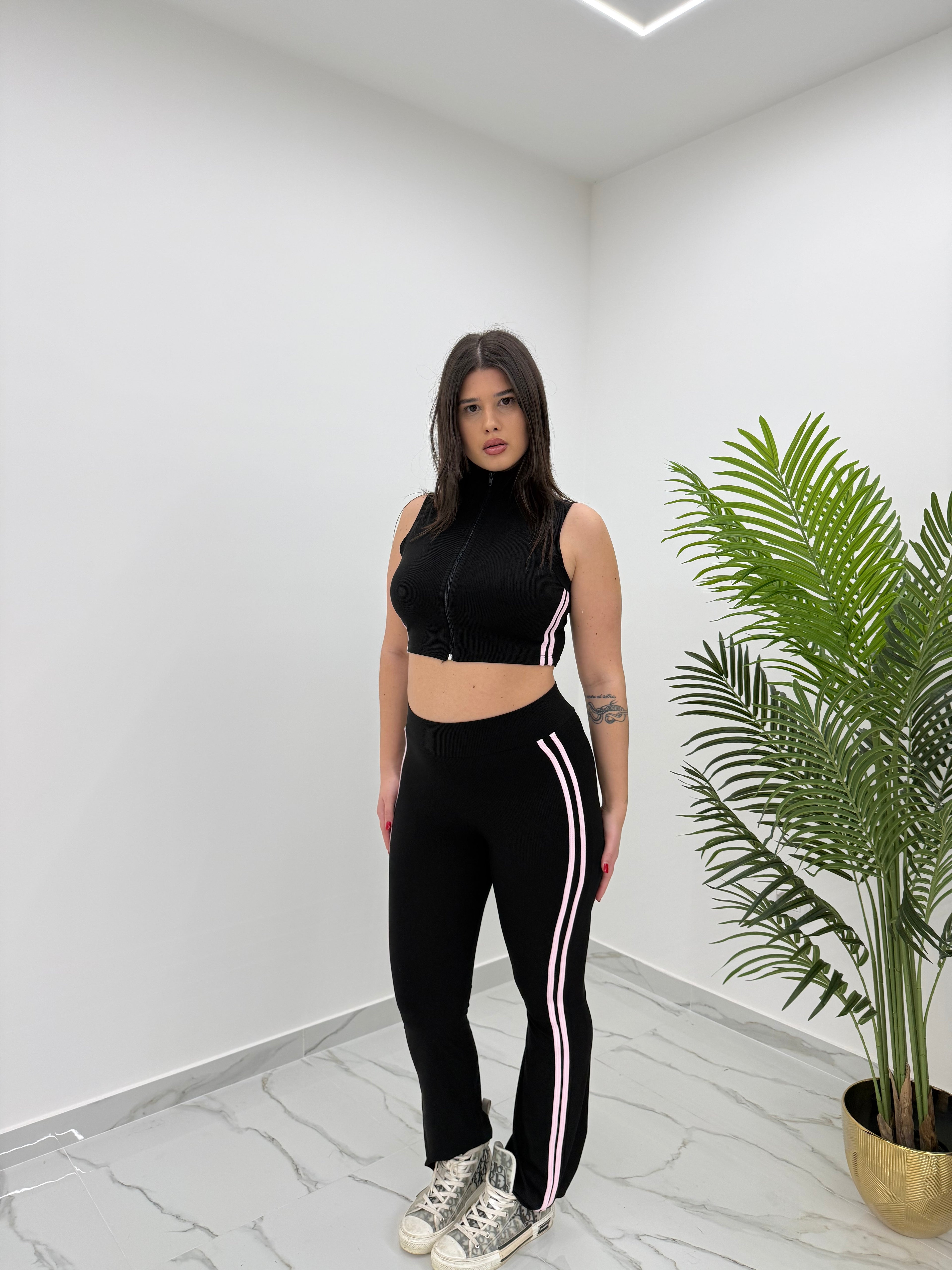SET ELEONORA